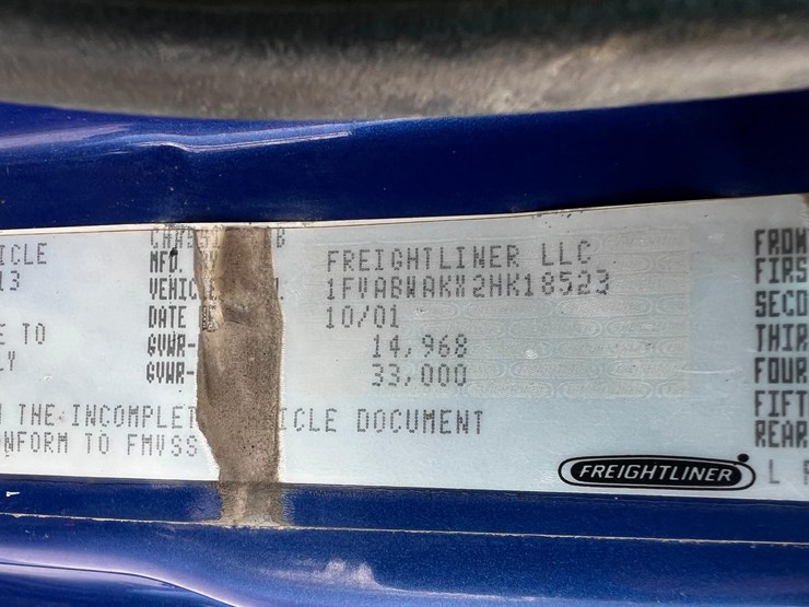 2002-freightliner-fl80-image-16
