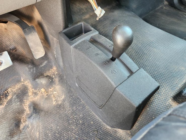 2014-chevrolet-2500-image-40