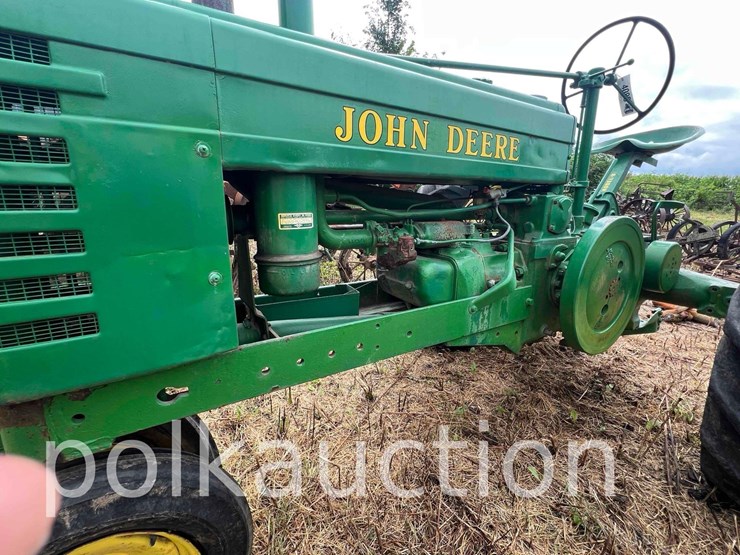 john-deere-b-image-4