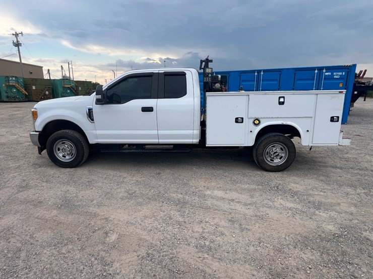 2017-ford-f250-image-8