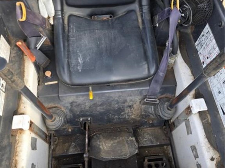 bobcat-743b-image-19