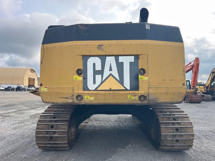 caterpillar-374d-l-image-7