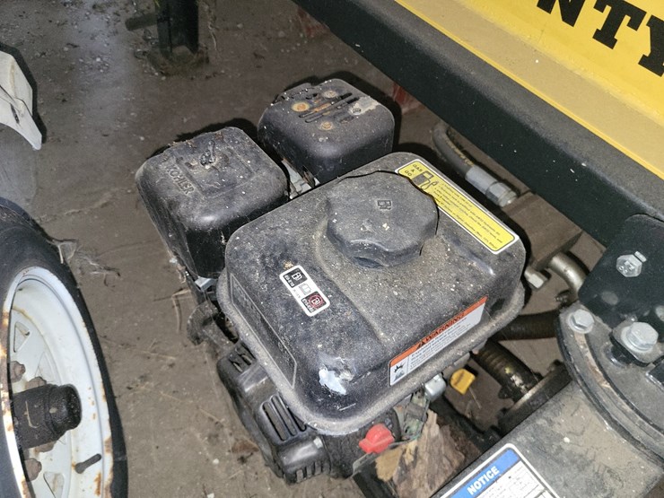 county-line-log-splitter-on-wheels-w/ball-hitch-image-4