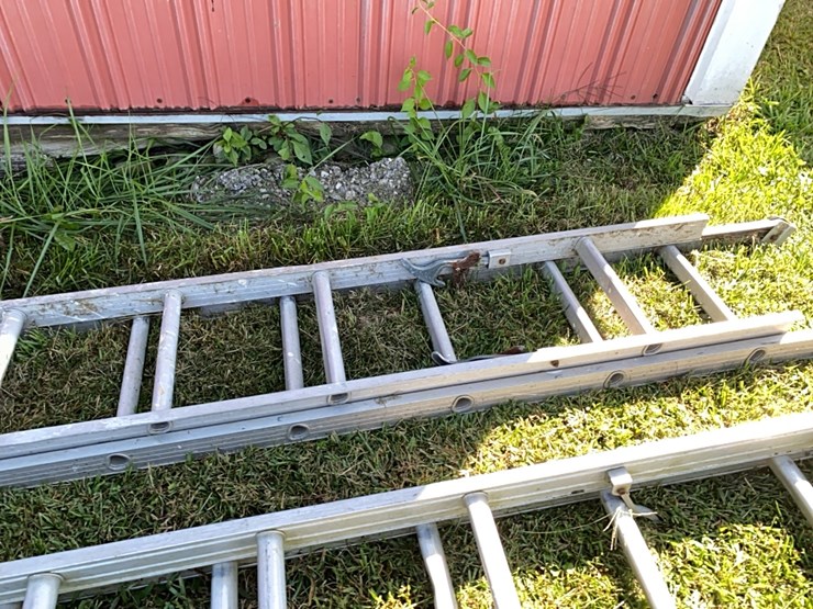 2---alum-extention-ladders-image-6