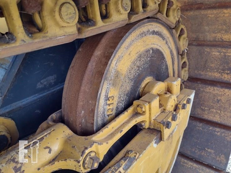 2022-deere-450k-image-37