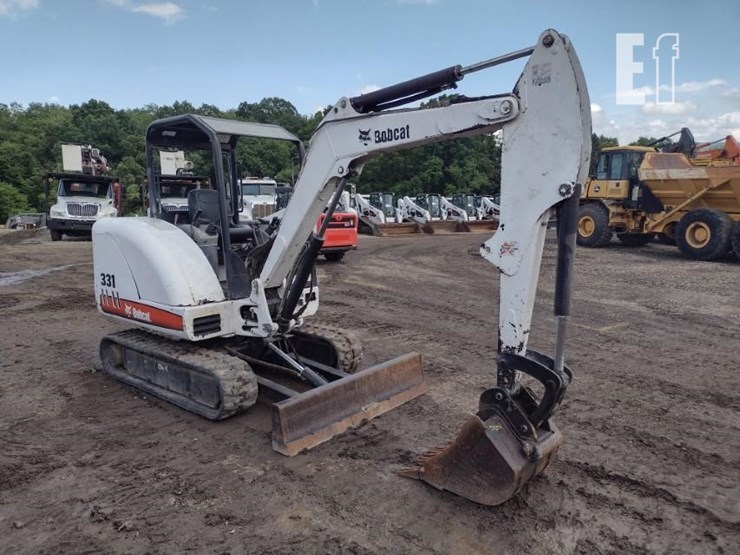 2006-bobcat-331-image-46