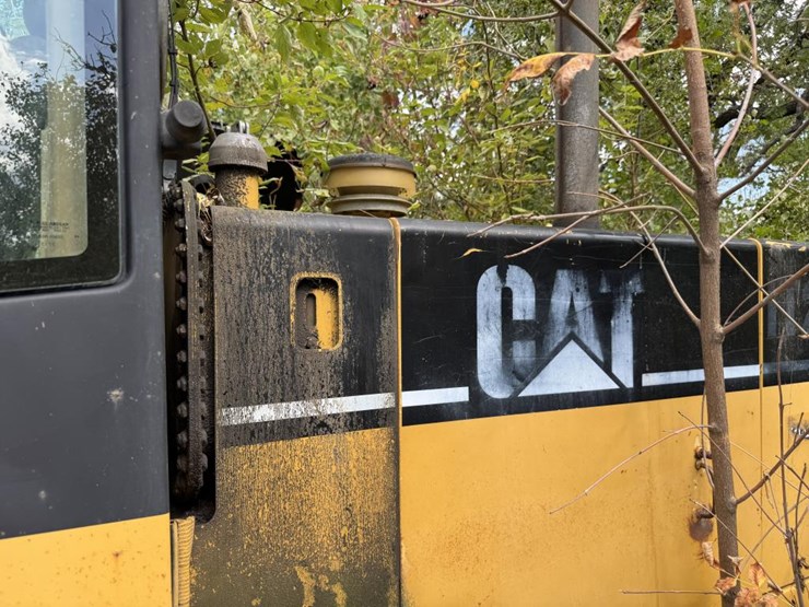 caterpillar-it24f-image-7