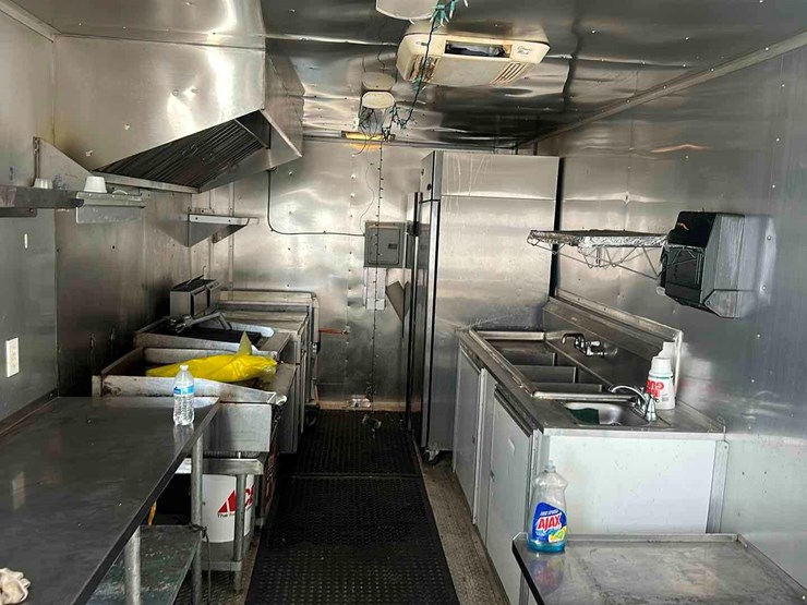 2012-diamond-cargo-food-trailer-image-3