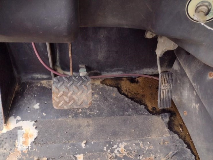 2013-caterpillar-tl642c-image-7