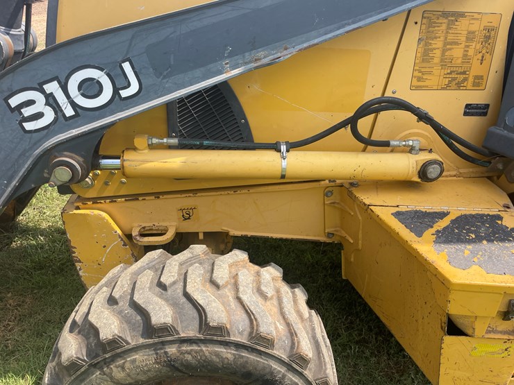 deere-310j-image-25