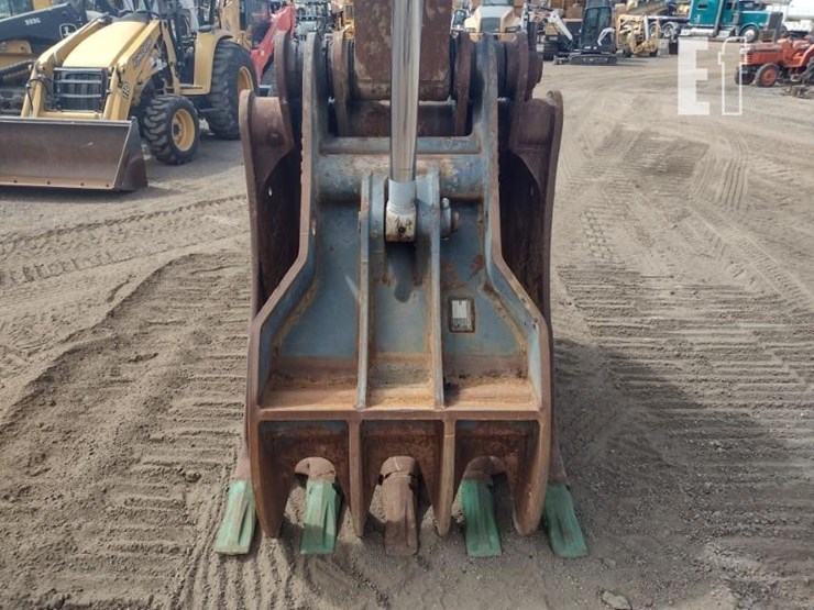 2013-deere-210g-lc-image-14