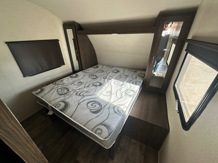 2018-forrest-river-cruise-lite-camper-image-8