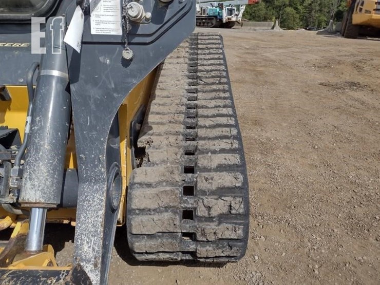 2022-deere-333g-image-26
