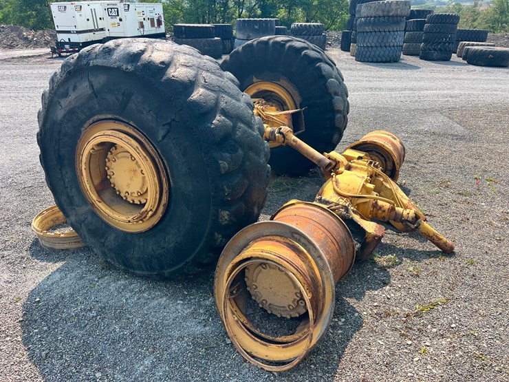 deere-400e-image-4
