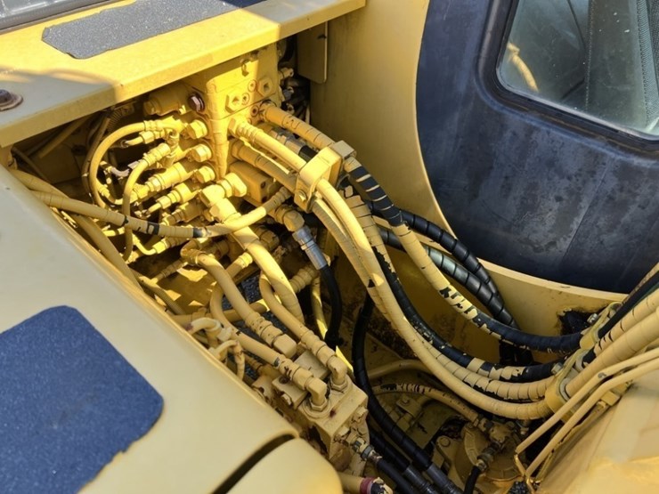 komatsu-pc120-image-26