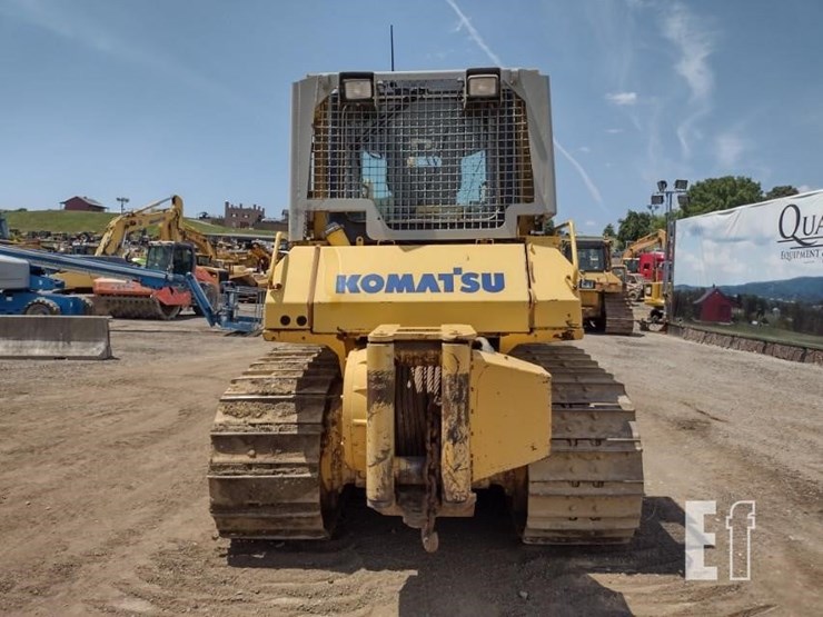 2004-komatsu-d65ex-15-image-4