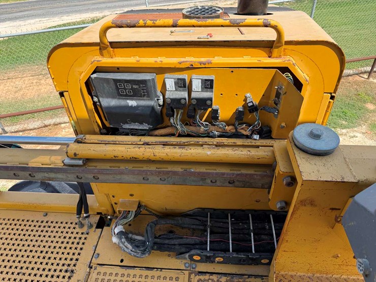 caterpillar-rm-300-image-12