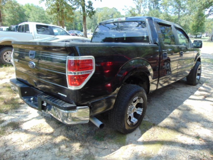 2014-ford-f150-xlt-image-2