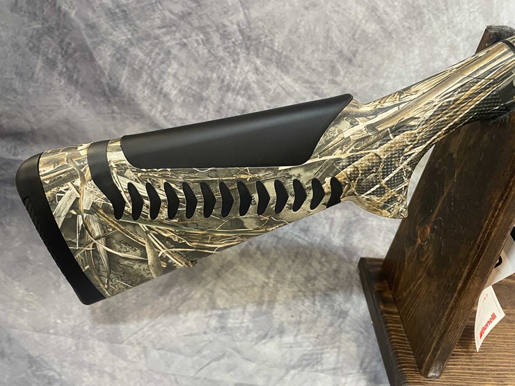 #4912-•-benelli-super-black-eagle-iii-12-ga.-semi-auto-shotgun,-sn:-u767017v-image-11