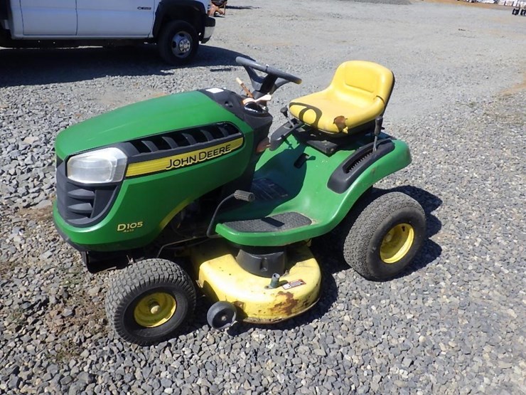john-deere-d105-image-1