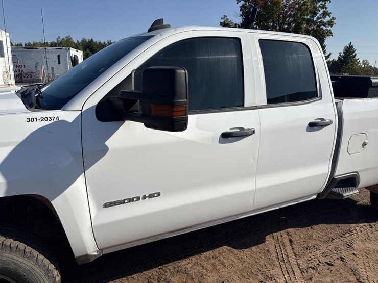 2019-chevrolet-2500-image-11