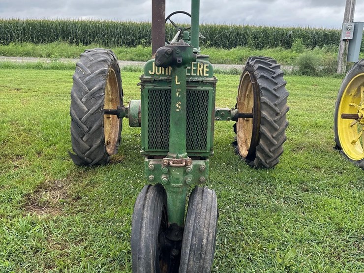 john-deere-b-image-14