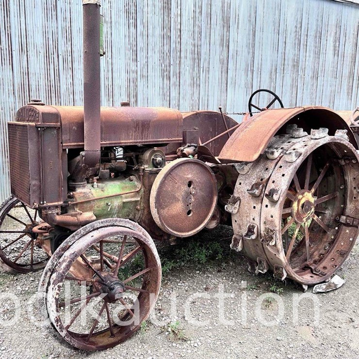 JOHN DEERE D