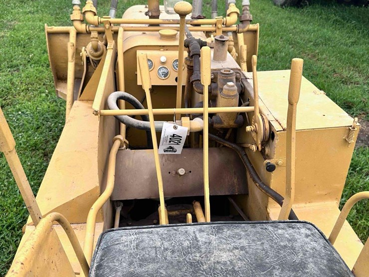 clark-air-borne-military-crawler-(no-tag)-image-10