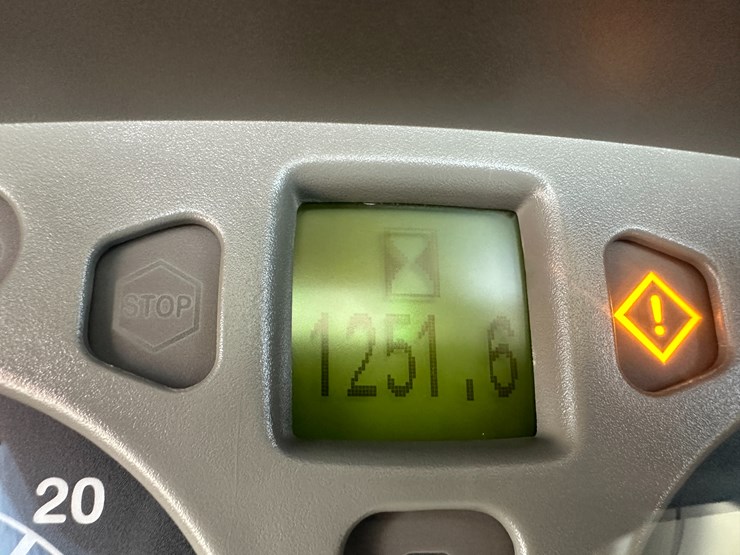 case-ih-jx1090u-image-66
