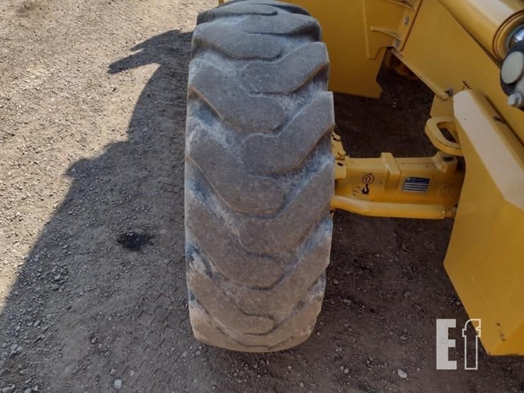 2017-deere-310sl-image-24