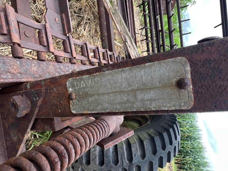 david-bradley-manure-spreader-image-2