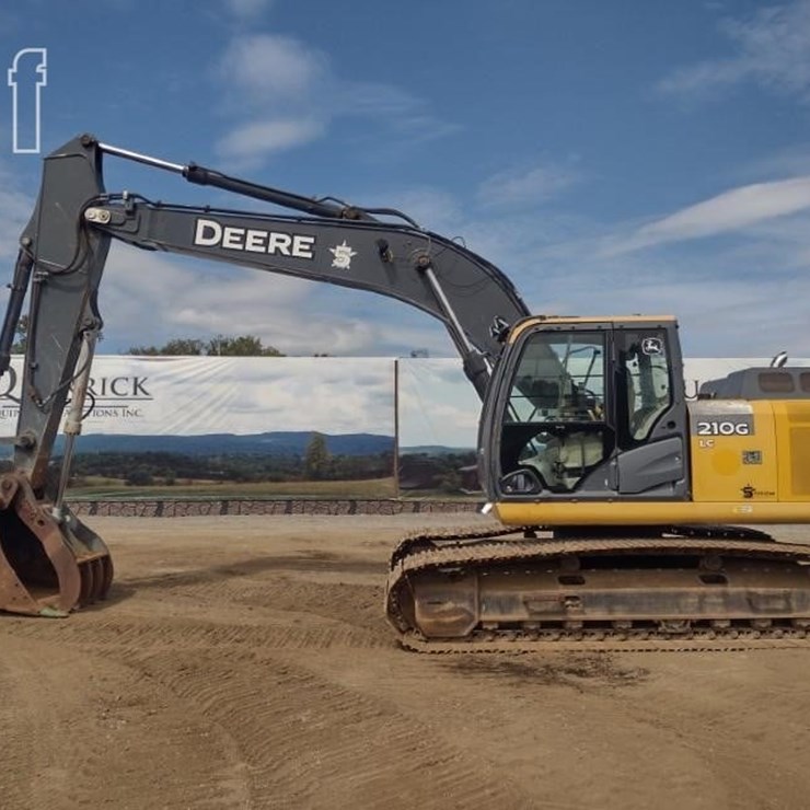2013 DEERE 210G LC