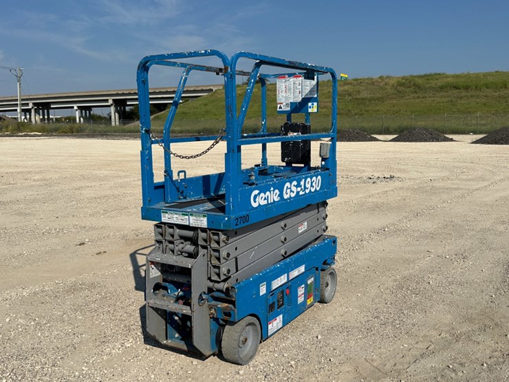 2017-genie-gs1930-image-1