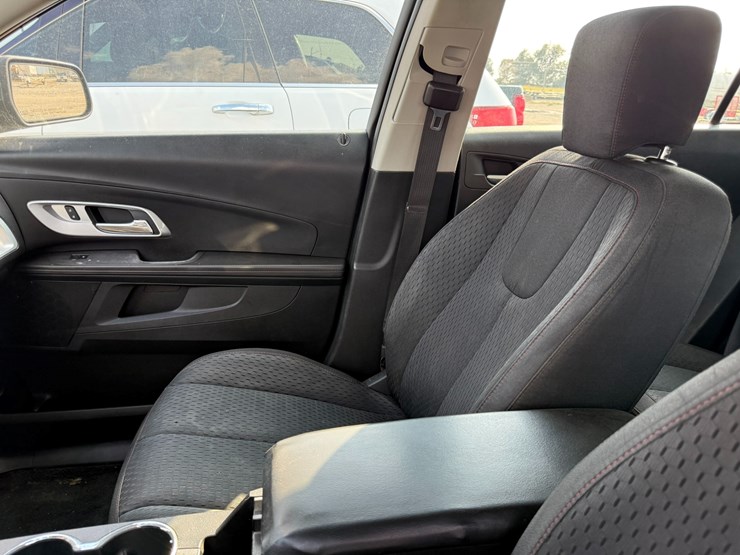 2014-chevrolet-equinox-image-14