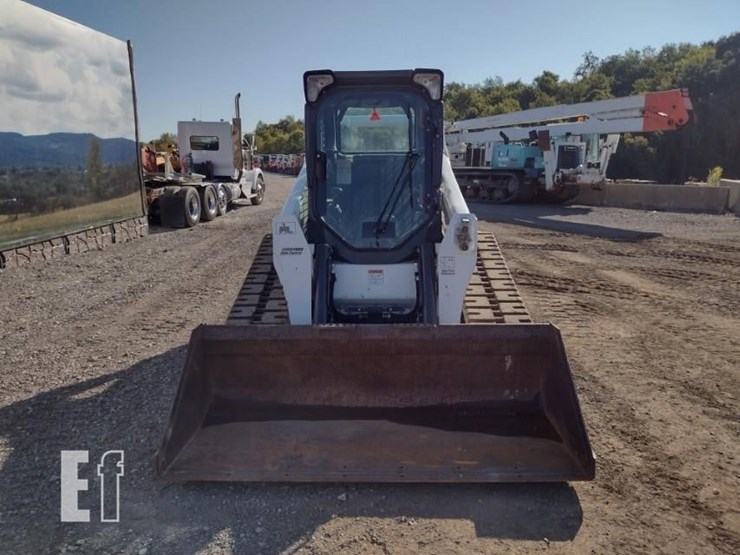 2022-bobcat-t870-image-2