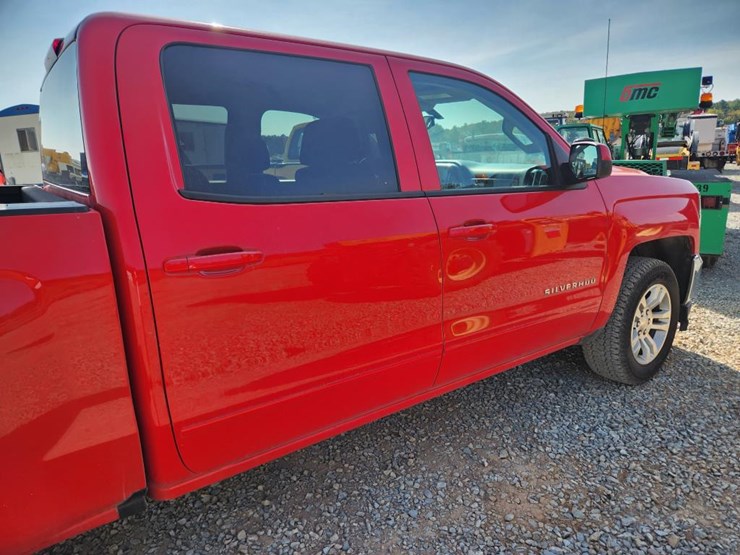 2018-chevrolet-silverado-image-14