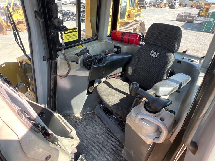 caterpillar-d6t-lgp-image-19