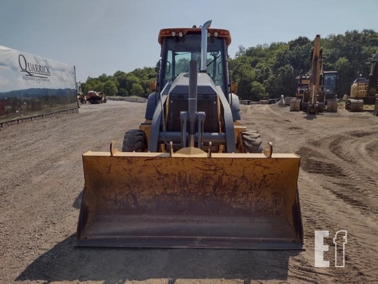 2017-deere-310sl-image-2