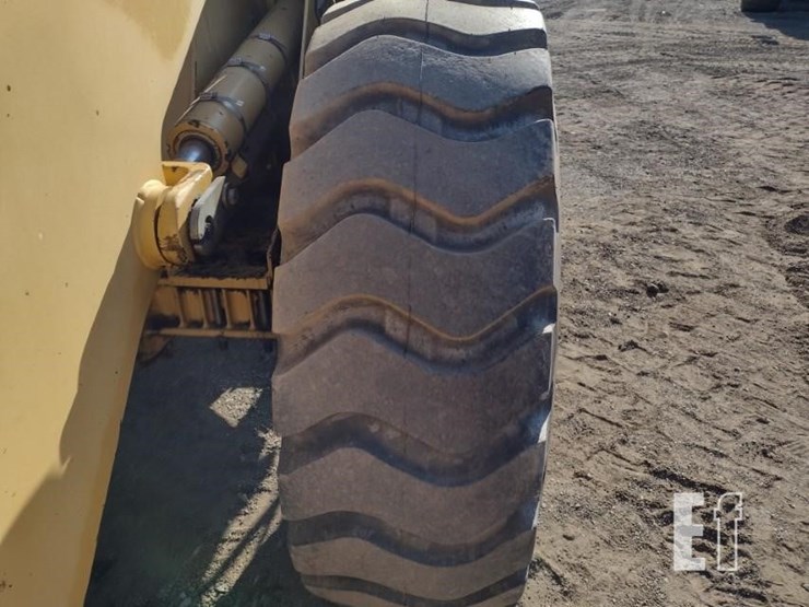 2003-deere-444h-image-19