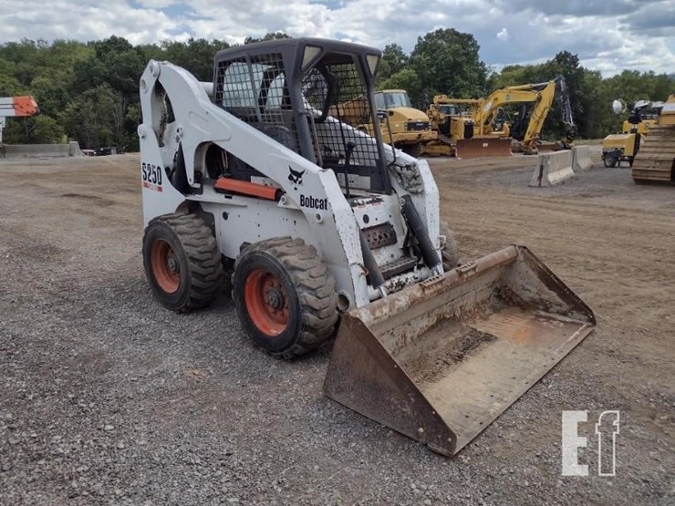 2004-bobcat-s250-image-26