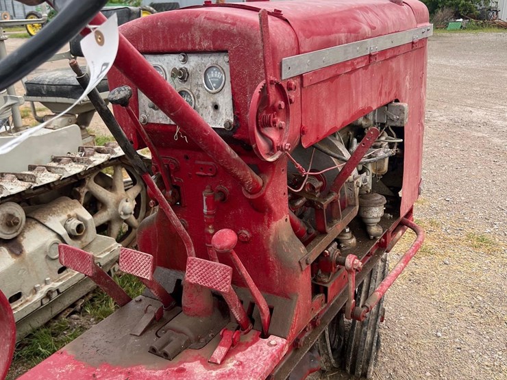 gibson-tractor-(no-tag)-image-11