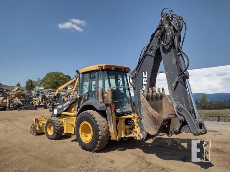 2010-deere-710j-image-39