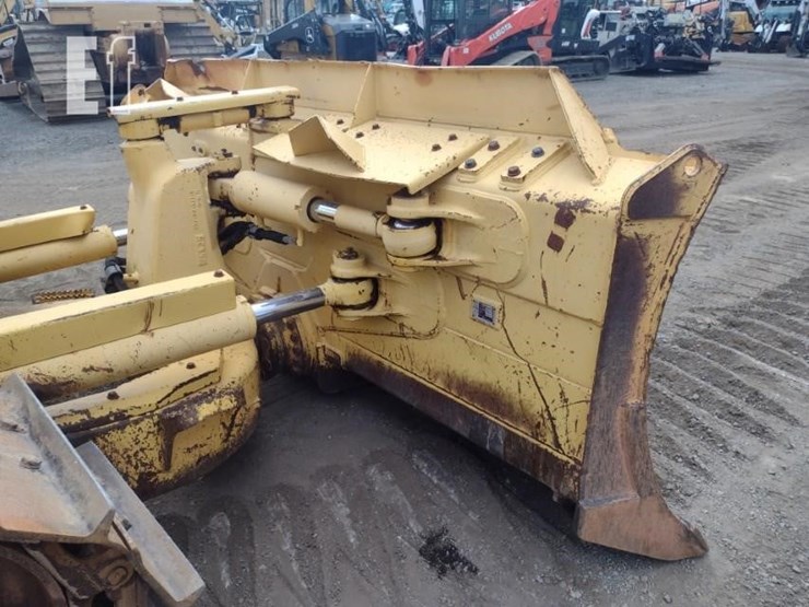 2015-komatsu-d61ex-23-image-21