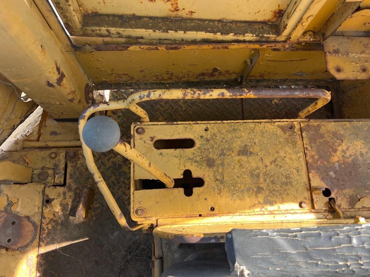 caterpillar-825b-image-17