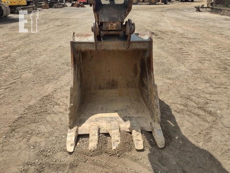 2019-deere-135g-image-15