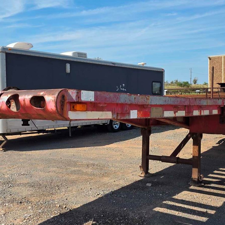 1981 LUFKIN FLATBED