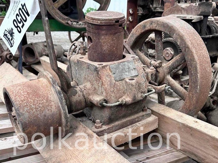 cushman-hit-&-miss-engine-(sn#-15852)-image-1
