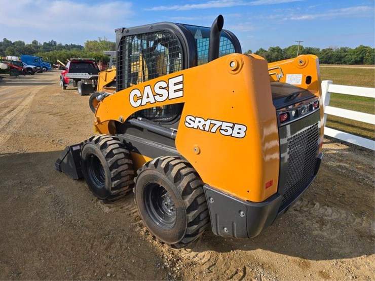 2025-case-sr175b-image-3