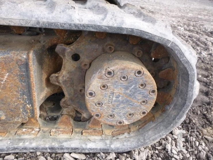 2016-kubota-k008-3-image-31