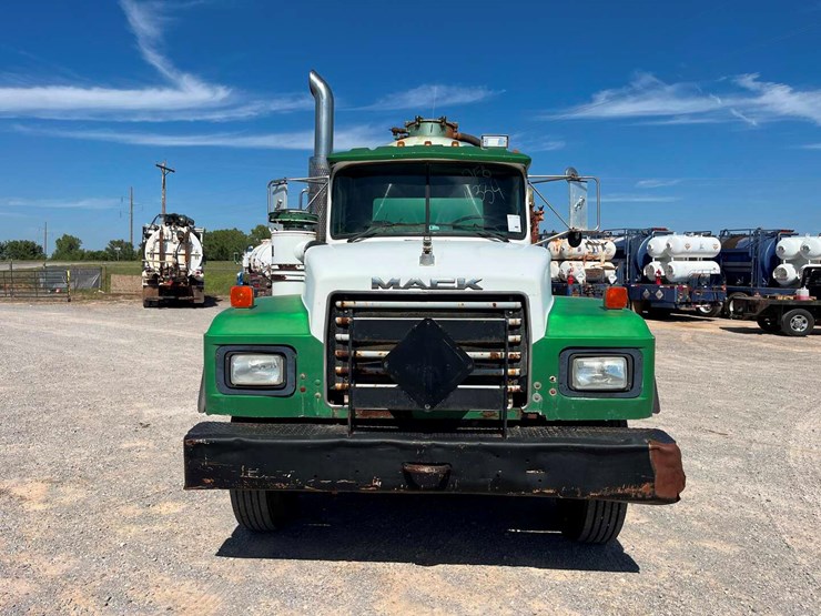 1994-mack-rd688s-image-2